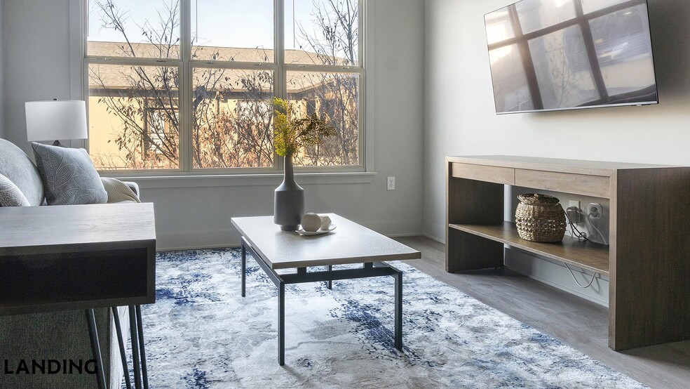 Building Photo - 49 Boulevard SE