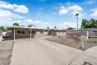 Building Photo - 105 Woodley St