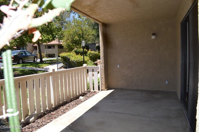 Building Photo - 786 Birchpark Cir