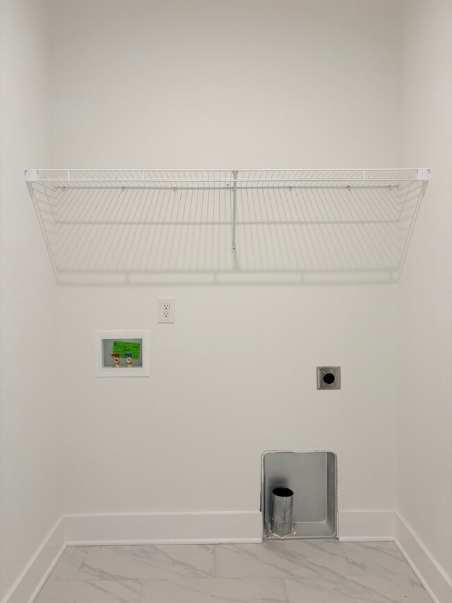 Building Photo - 5380 Freesia Ln