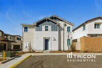 Building Photo - 28186 Dwight Dr