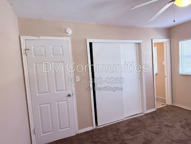 Building Photo - 986 22nd Ave S