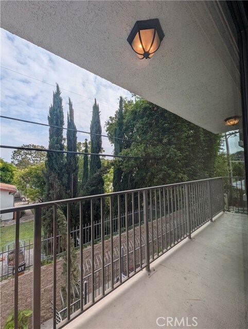 Building Photo - 11162 Camarillo St