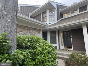 Building Photo - 22 Briarwood Ct