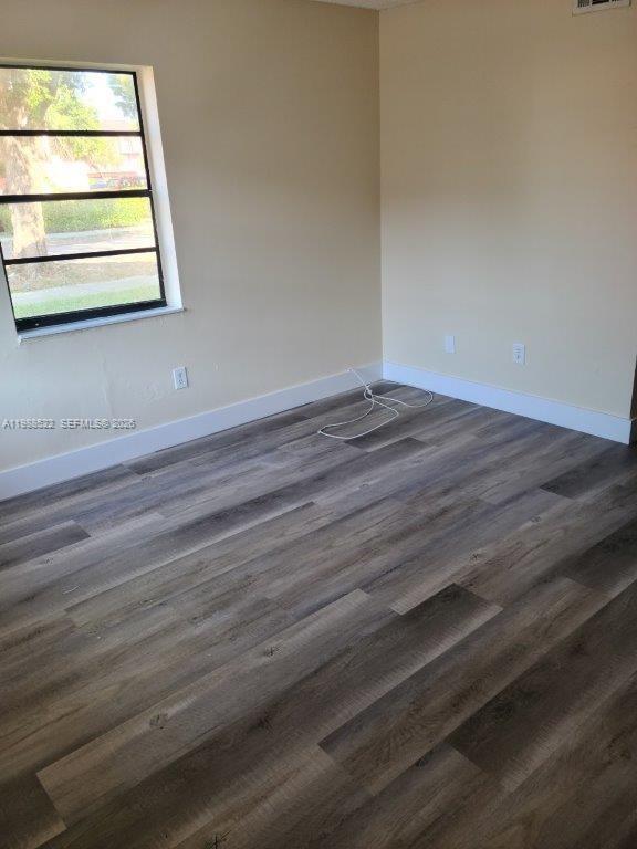 Building Photo - 2221 W 52nd St