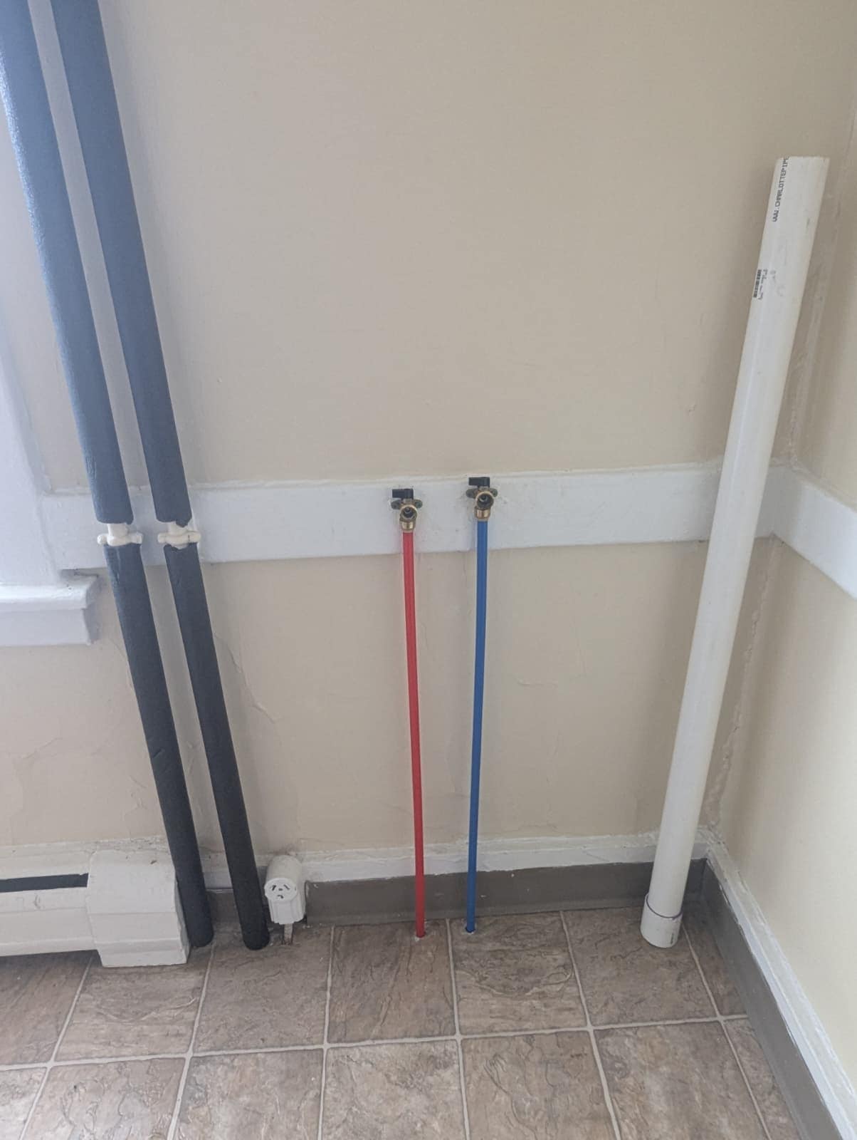 Building Photo - 69 Webb St