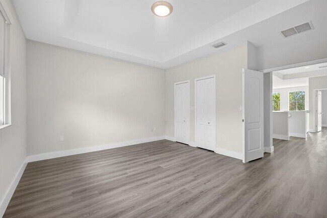 Building Photo - 981 SW 149th Ct