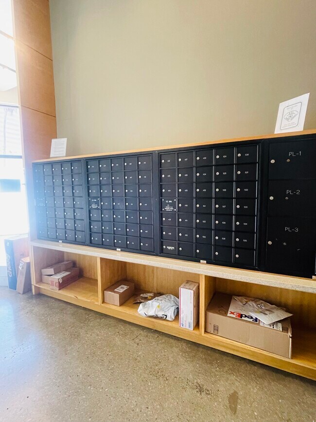 Mailboxes - 133 The Promenade N