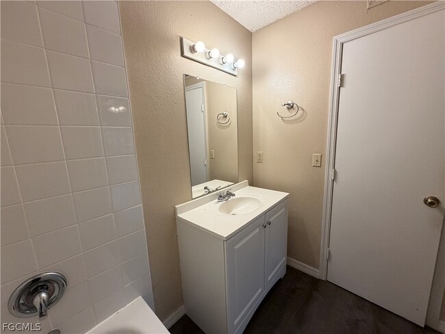 Building Photo - 12561 Equestrian Cir