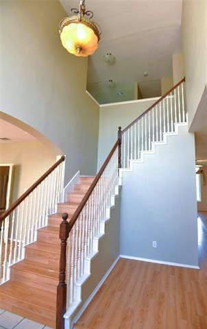 Building Photo - 3921 Lakeside Dr