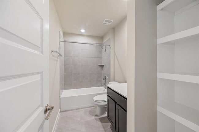 Building Photo - 29422 Pikes Peak Dr