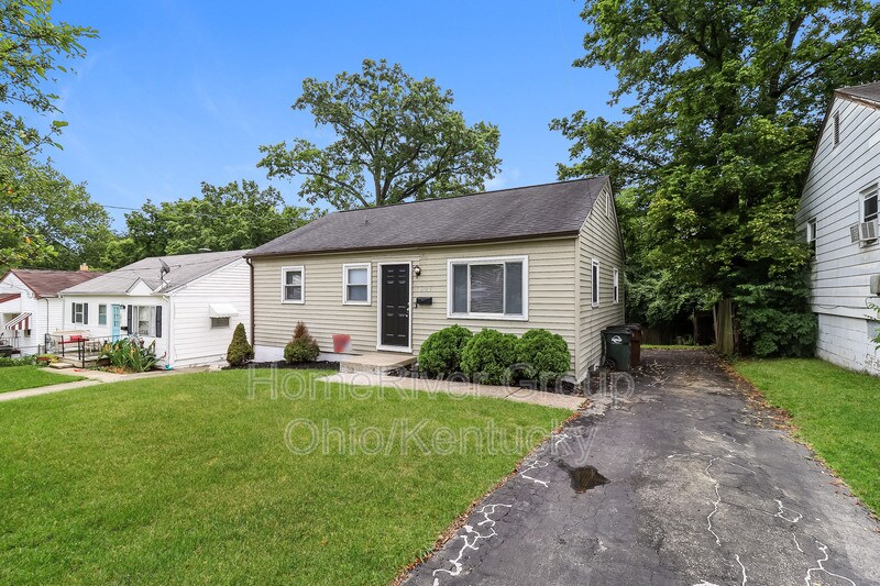 Building Photo - 1821 Catalpa Ave