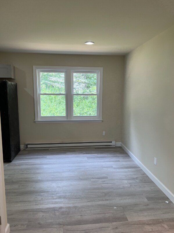 Building Photo - 2013 Howells Ln