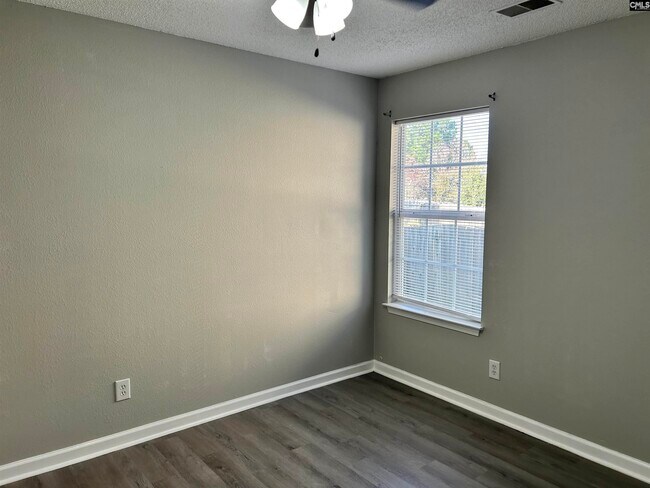 Building Photo - 218 Cogburn Rd