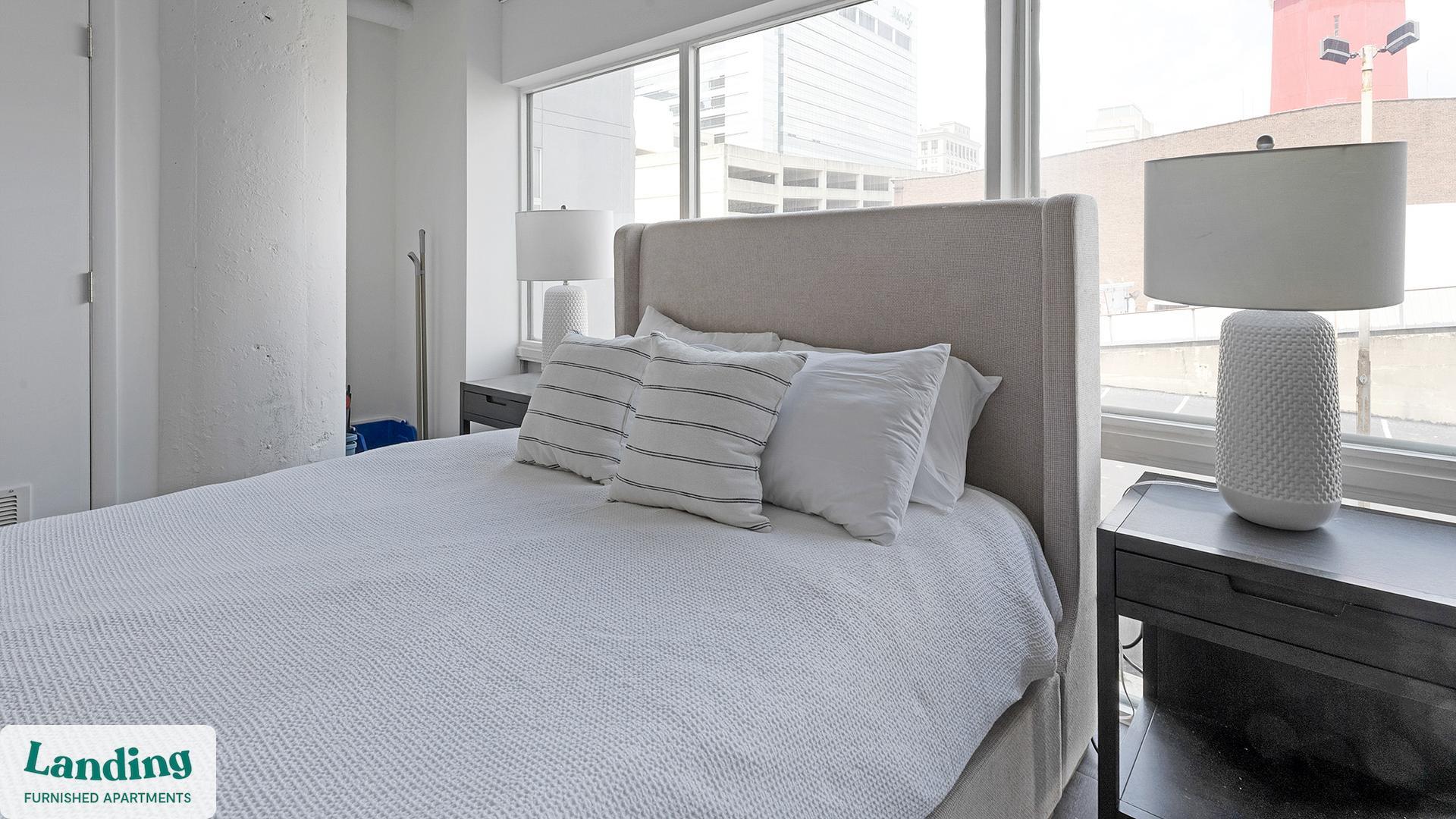 Building Photo - 222 E Saratoga St