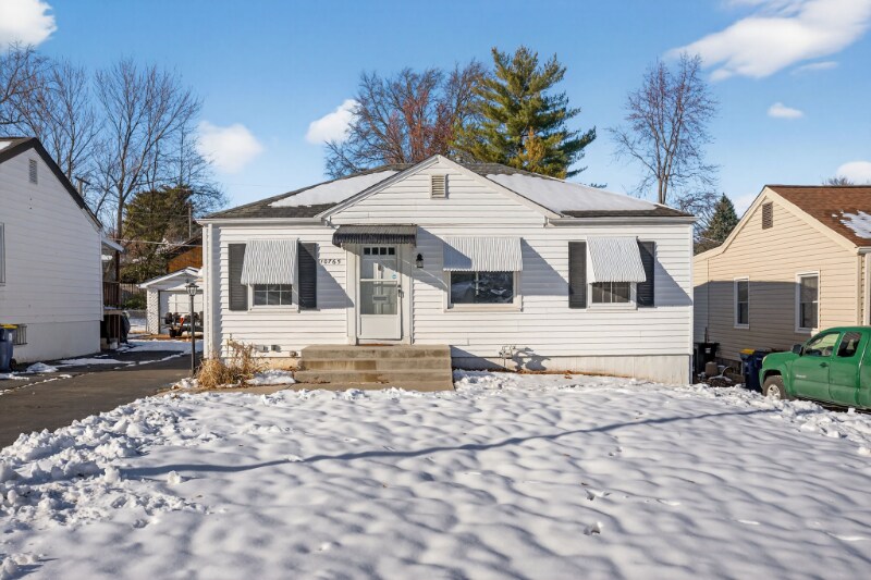 Building Photo - 10765 St Xavier Ln