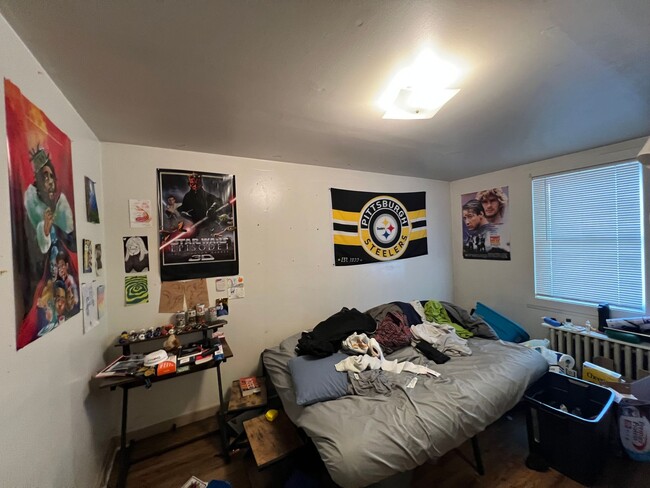 Building Photo - Studio apartment near WWU!
