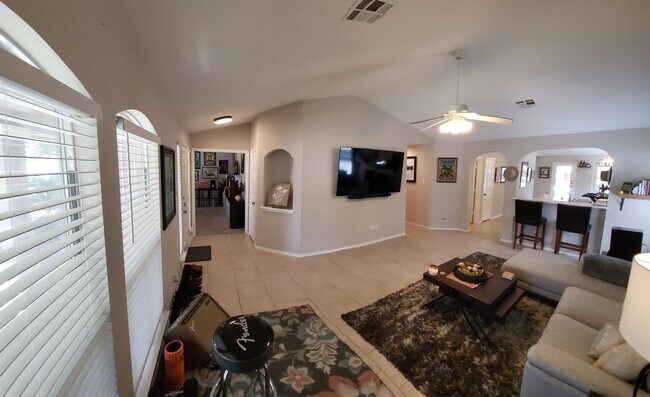 Building Photo - 1021 Rawhide Trl