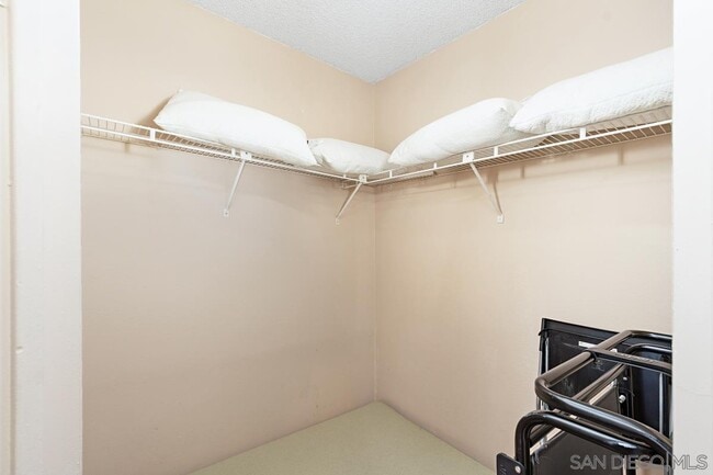 Building Photo - 7455 Charmant Dr