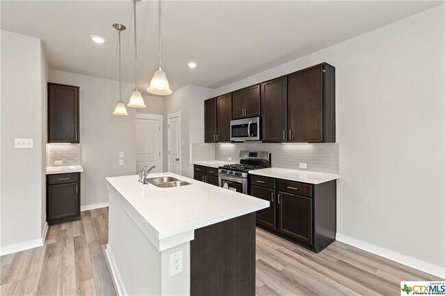 Building Photo - 17102B Carmel Cricket Dr