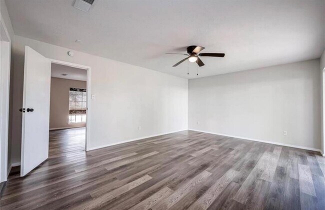 Building Photo - 5831 Caldicote St