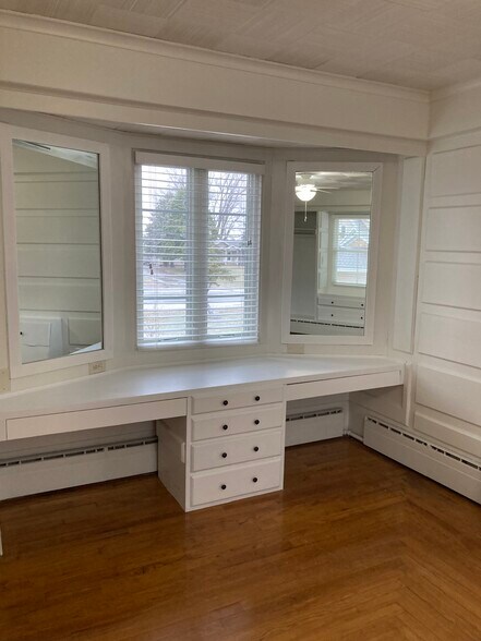 Building Photo - 6204 W Kimberly Rd