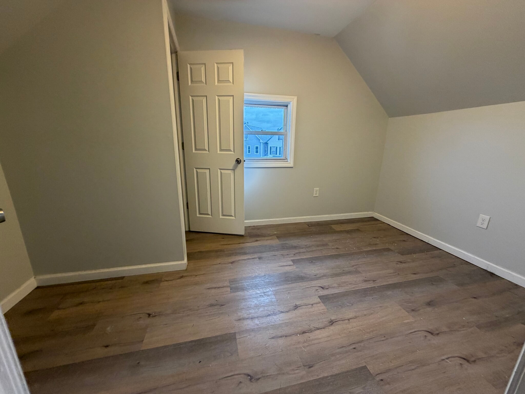 Building Photo - 223 Cator Ave