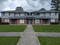 Building Photo - 1535 Savannah Dr
