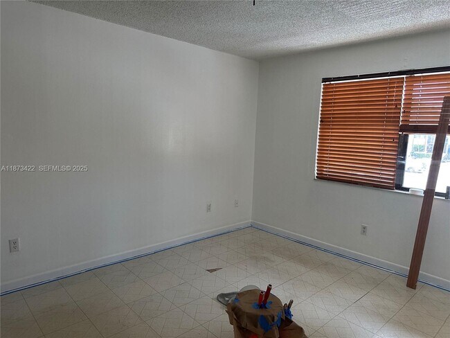 Building Photo - 6675 W 26th Ct