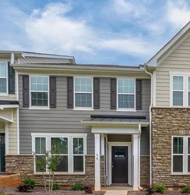 Building Photo - Charming Home in Travelers Rest!
