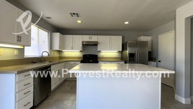 Building Photo - 9334 Azurite Ave