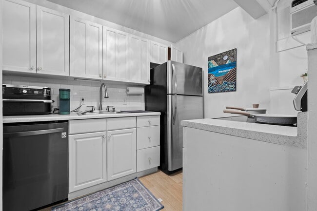 Building Photo - 68-041 Waialua Beach Rd