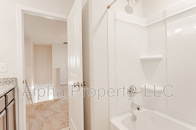 Building Photo - 364 White Peach Wy