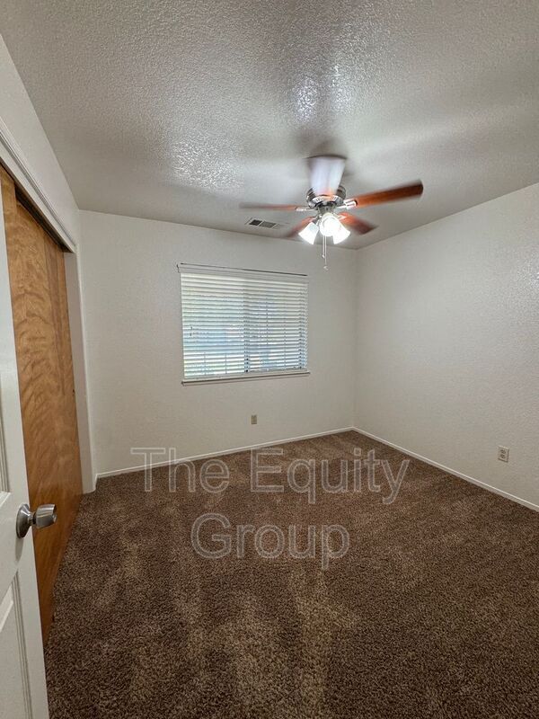 Building Photo - 1328 S Rossmoor St