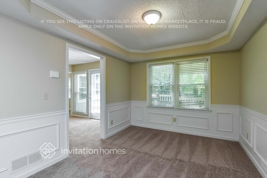 Building Photo - 5024 Logans Run