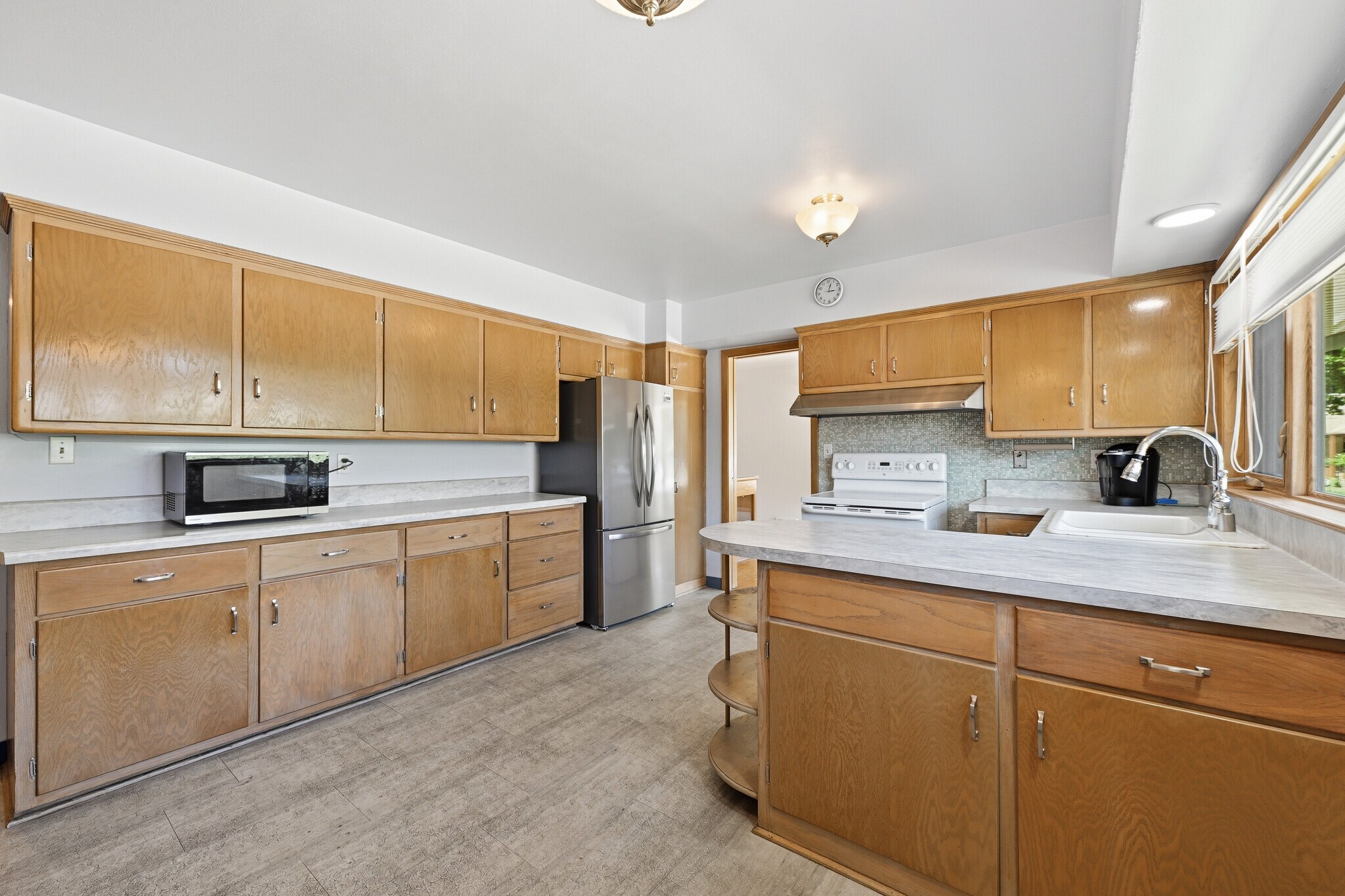 Building Photo - 728 N 74th St