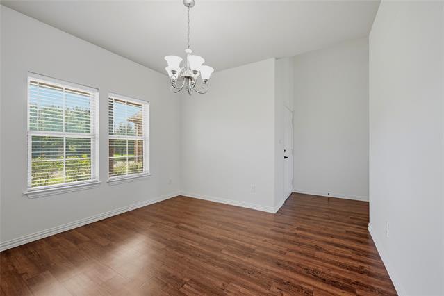 Building Photo - 1720 Fairway Dr