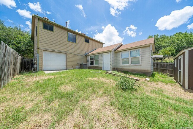 Building Photo - 821 Meadow Stone