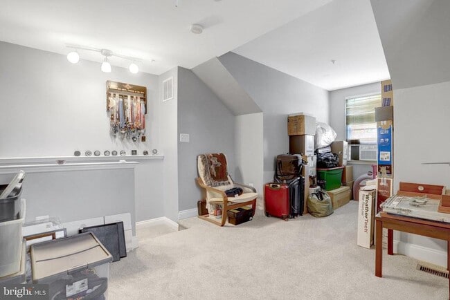 Building Photo - 3825 Watkins Mill Dr