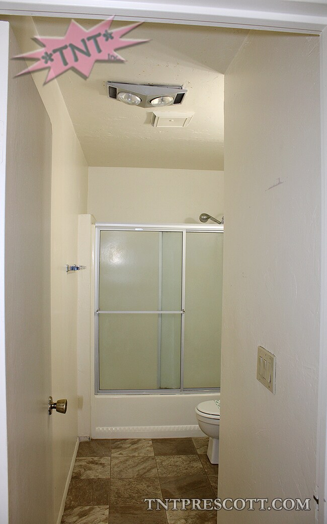 Building Photo - Home in Prescott ~ COMP HOLD ~ Winter Special!!!