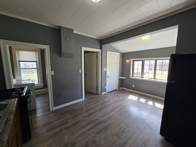 Building Photo - 1148 Columbia St