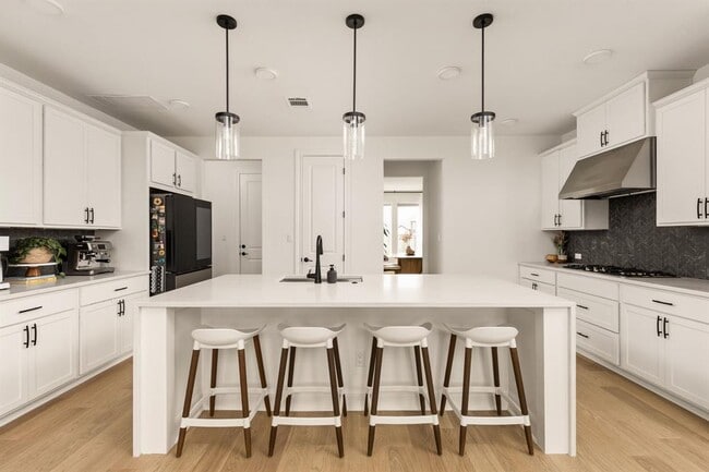Building Photo - 2132 Cavara Cv