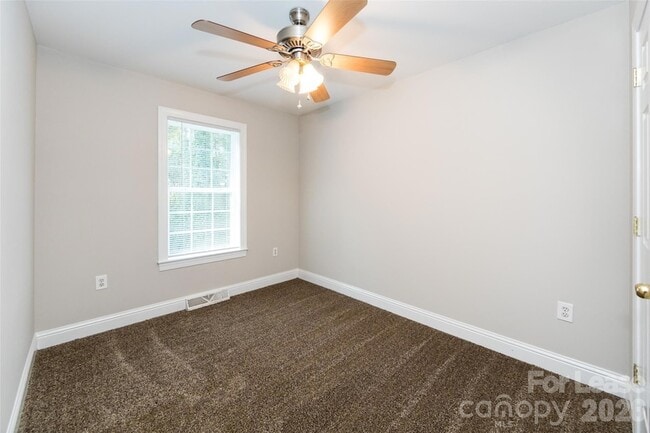 Building Photo - 814 King Arthur Dr