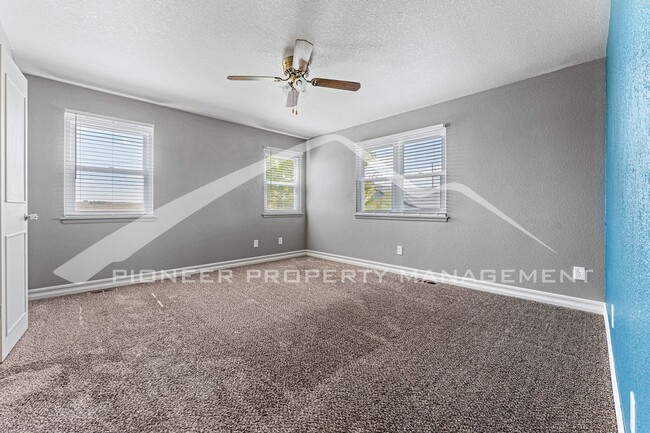 Building Photo - Spacious Home with Fenced Yard and Central AC