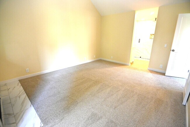 Building Photo - 347 W Rincon Ave