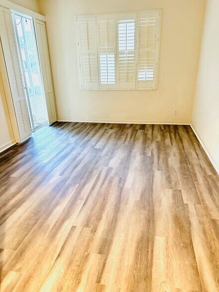 Building Photo - 9209 Wentworth Ln