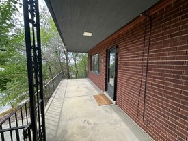 Building Photo - 80 W Zane Ave