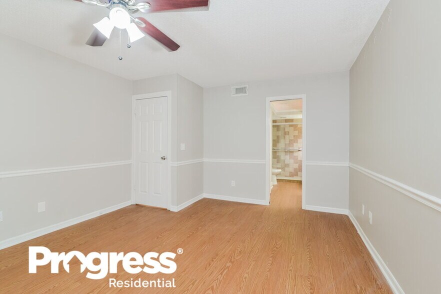 Building Photo - 3488 Exeter Ct