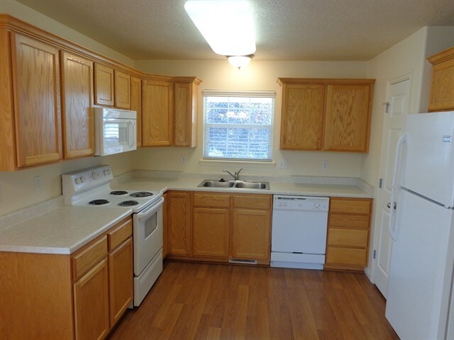 Building Photo - 4029 Dillon's Dr