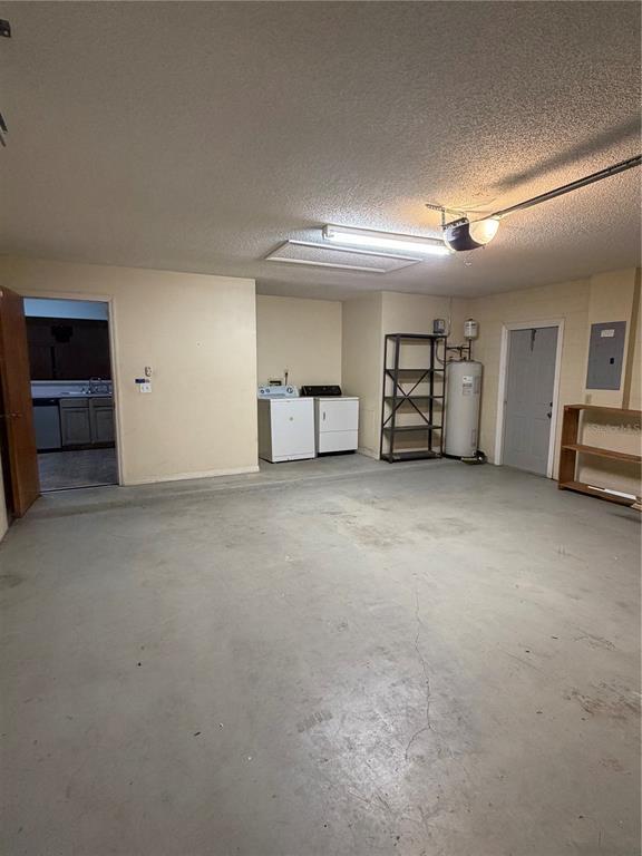 Building Photo - 611 Cotulla Dr